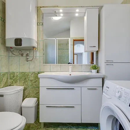Apartment Eni Preko